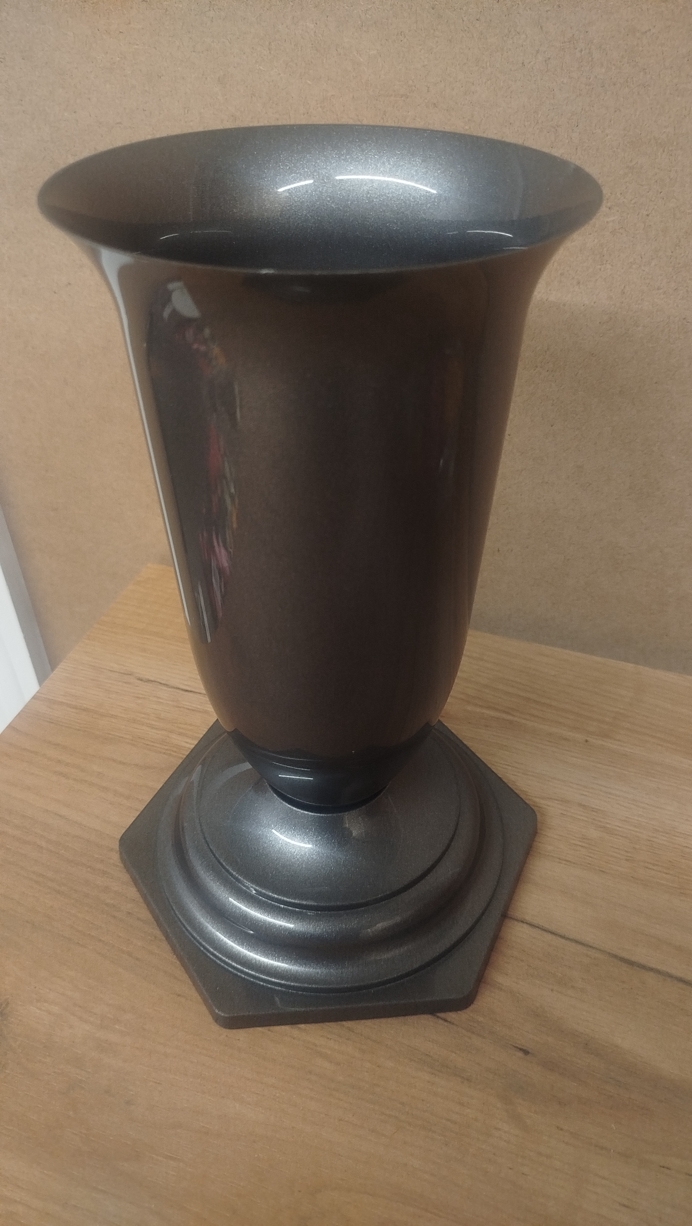 Ваза Пластиковая 2DP (30*14, материал Пластик, цвет графит) в упаковке 10 штук  арт:2394